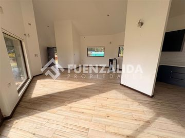 Casa en arriendo de 3D3B en Las Bahías de Puerto Varas