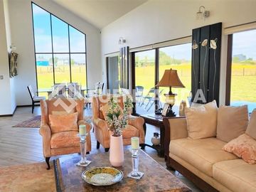 Casa en arriendo de 3D3B en Las Bahías de Puerto Varas