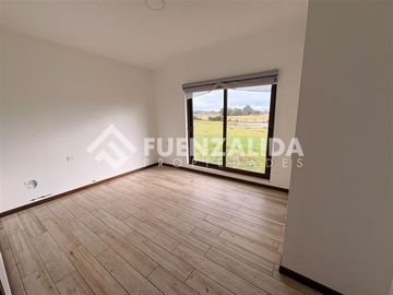 Casa en arriendo de 3D3B en Las Bahías de Puerto Varas