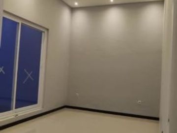 Rumah Sutorejo Utara BARU GRESS hadap selatan