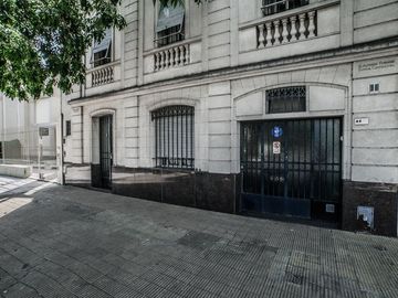 ¡VENTA petit hotel c/ jardín, parrilla y más de 600 m2!