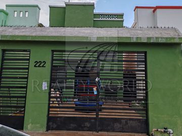 Casas Venta Monterrey Zona Cumbres 30-CV-2564