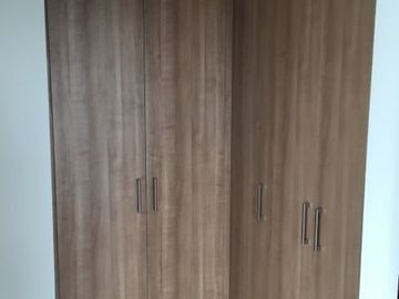 FURNISHED 2BR UNIT FOR LEASE IN ROYALTON IN CAPITOL COMMONS PASIG