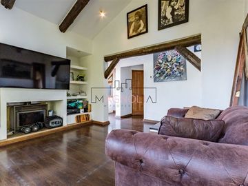 Casa en Venta en Lo Curro. Via Roja