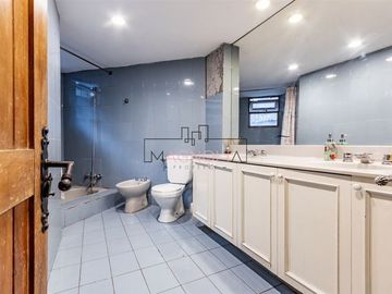 Casa en Venta en Lo Curro. Via Roja