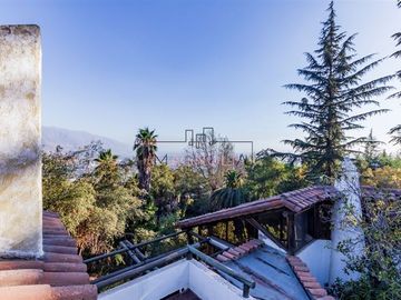 Casa en Venta en Lo Curro. Via Roja