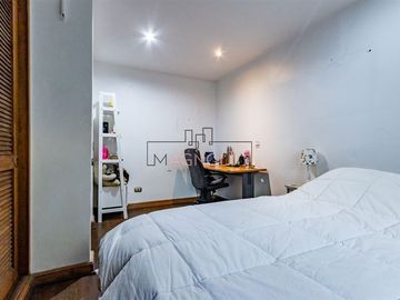 Casa en Venta en Lo Curro. Via Roja