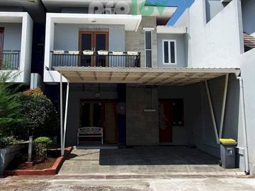 Rumah Mewah Readystok Gratis Semi Furnish Harga Dibawah Pasaran di Cikutra Bandung