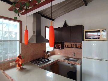 SE VENDE VILLA AMOBLADA EN URB. PRIVADA EN PUNTA CARNERO (K.A)