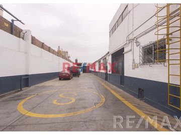 Local Comercial de 2,000 mt ubicado en la cuadra 24 de la Av. Venezuela

El Terreno ha funcionado como oficinas y almacenes de una prestigiosa empre