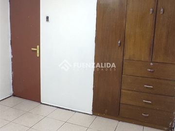 Casa en arriendo de 4 dorm. en Maipú
