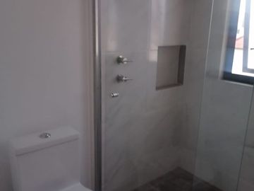 Casa en Venta en Pedregal de Schoenstatt, Diseño de Autor, 4 Recamras, 3.5 Baños