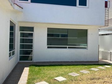 CASA EN VENTA EN PRADO LARGO