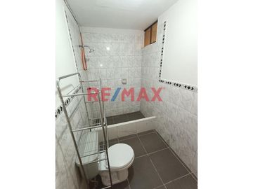✨🏠 ¡Oportunidad única en Chiclayo! 🏠✨

¿Buscas una casa espaciosa y bien ubicada para tu familia o como inversión? ¡Tenemos la propiedad perfecta pa
