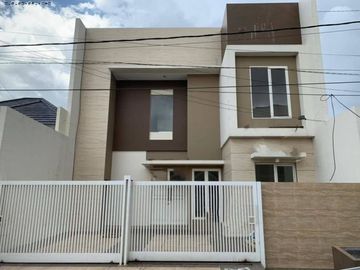 Rumah Baruk Tengah New Minimalis, Siap Huni, Row 2.5 Mobil