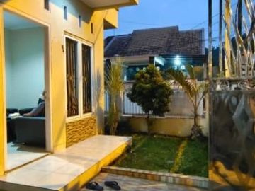 Wow rumah murah bebas banjir strategis dkt tol Jatiwarna Pondok Gede
