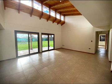 Casa parcela venta 3D/2B gran jardín Carampangue - Talagante
