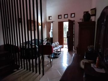 PERLU RENOV Rumah Ligar DKT Cigadung Dago Tubagus Ismail Bandung