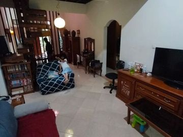 PERLU RENOV Rumah Ligar DKT Cigadung Dago Tubagus Ismail Bandung