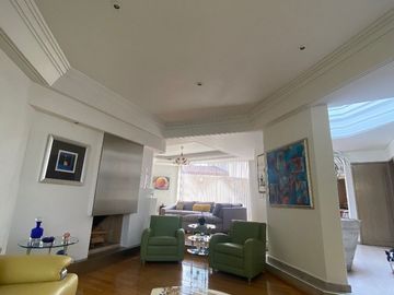 Increíble casa en Parques de la Herradura
