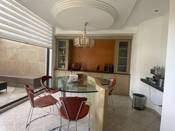 Increíble casa en Parques de la Herradura