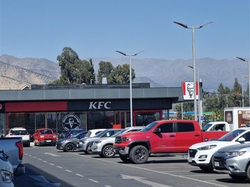 CASA AISLADA EN AV VICTOR TRONCOSO 4D 3B 243 MTS TOTALES