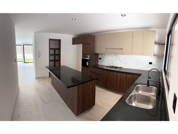 Casa En Venta Parque Sao Paulo Lomas De Angelópolis Zona Azul