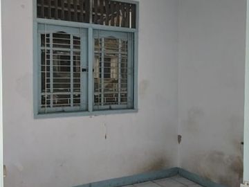 Rumah second cocok utk kos2an dkt kampus UI di Kukusan Depok