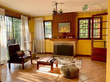 Casa en venta de 5D/2B en excelente sector en San Joaquín