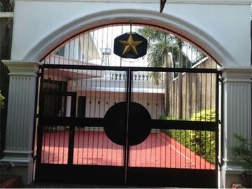 Rumah mewah sekaligus bengkel mobil kodau jatiasih bekasi