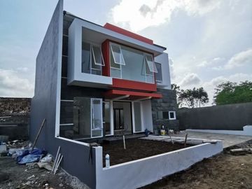 Rumah Mewah Cantik Strategis Dekat Kmapus UMY