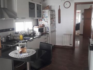 Chalet en venta de tres ambientes en Haedo Norte Excelente ubicacion