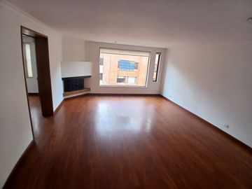 apartamento en arriendo en el chico. Cod A121048