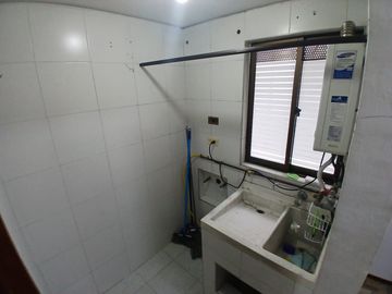 apartamento en arriendo en el chico. Cod A121048