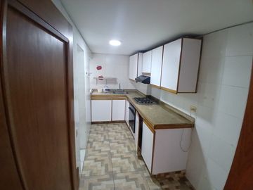 apartamento en arriendo en el chico. Cod A121048