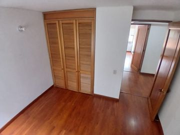 apartamento en arriendo en el chico. Cod A121048
