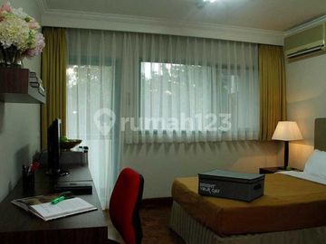 Dijual Semi Apartemen dan Kos-Kosan 3 Lantai (22 Bedrooms) di Menteng Jakarta Pusat