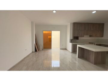 CASA AMPLIA A ESTRENAR EN LAS ORQUDEAS, MANTA