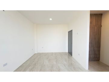 CASA AMPLIA A ESTRENAR EN LAS ORQUDEAS, MANTA