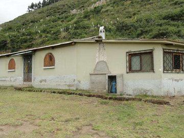 Venta de hacienda en Cayambe, 92 HA