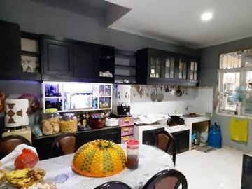 Rumah hook luas Komplek Puri Permata Antapani Bandung Kota