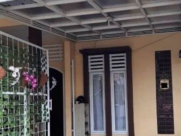 Rumah hook luas Komplek Puri Permata Antapani Bandung Kota