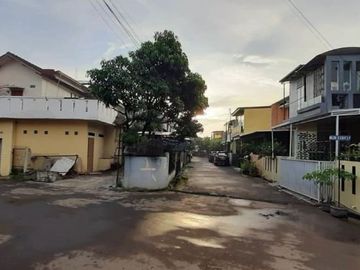Rumah hook luas Komplek Puri Permata Antapani Bandung Kota