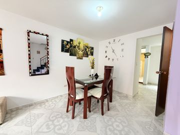 casa en venta en villa imperial. Cod V2305