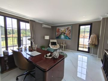 Rumah Mewah view Golf ROSEWOOD @SUMMARECON BOGOR