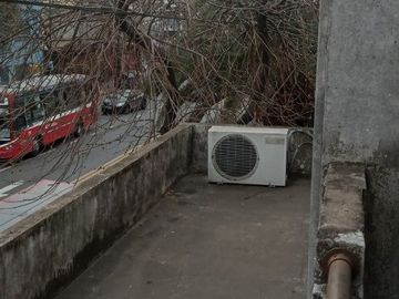 Venta PH/Tipo casa. Balcón y Terraza