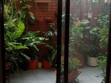 Venta PH/Tipo casa. Balcón y Terraza