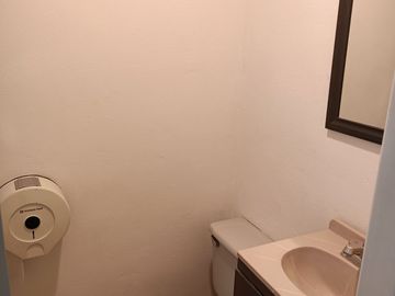Consultorio en Renta, Mantenimiento incluído, Tepeyac Insurgentes, CDMX.