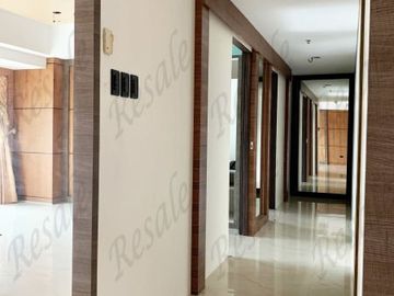 2BR UNIT for SALE at Manansala Tower
