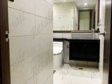 2BR UNIT for SALE at Manansala Tower